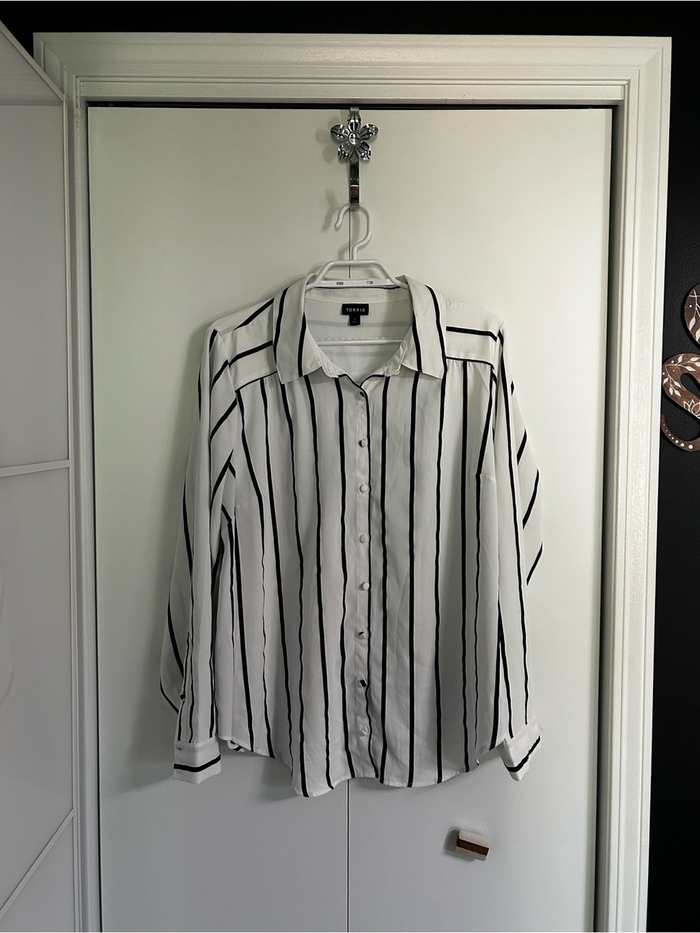 torrid White Blouse with Black Vertical Stripes
